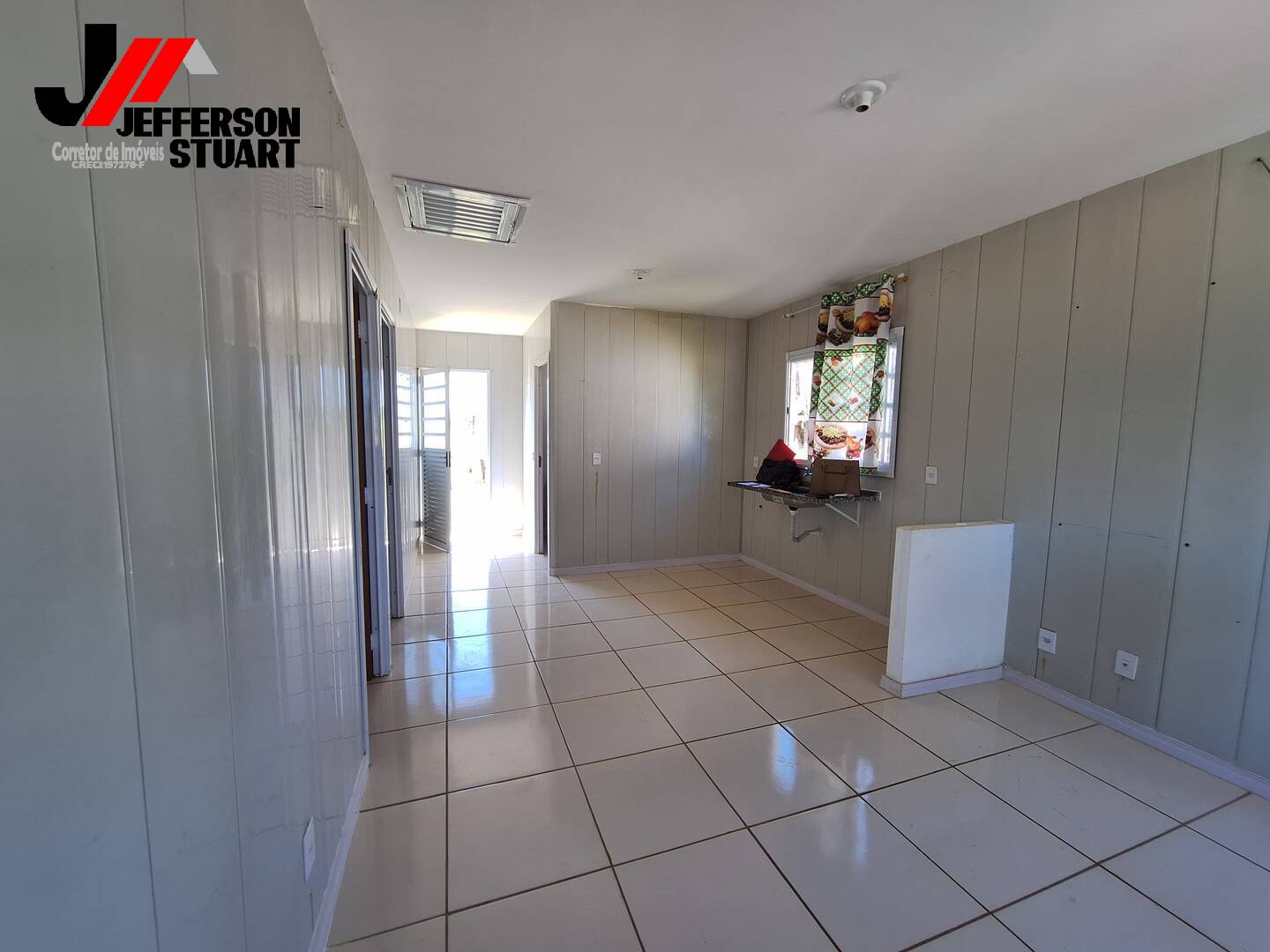 Casa à venda com 2 quartos, 160m² - Foto 2