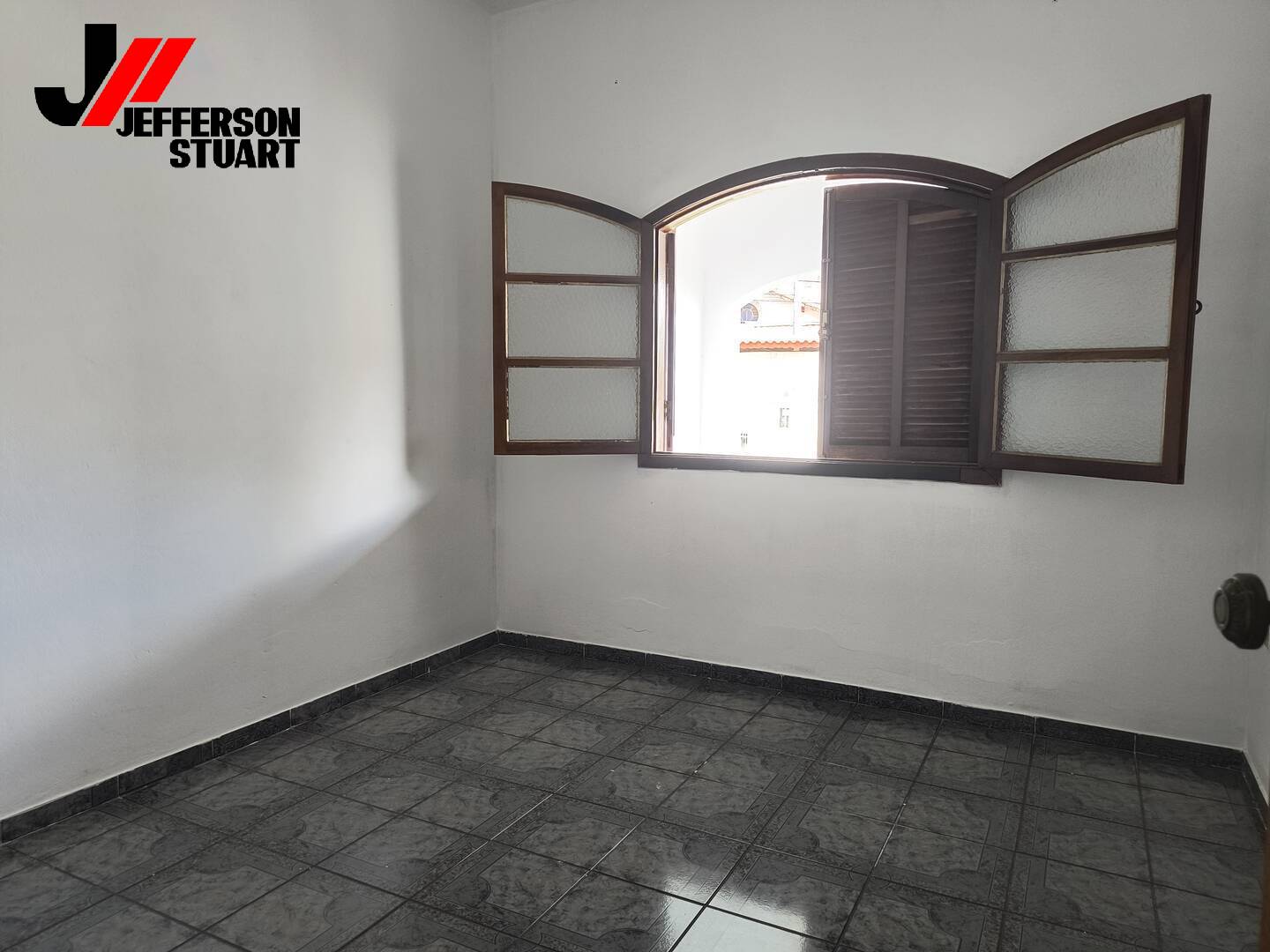 Casa à venda e aluguel com 2 quartos, 120m² - Foto 8