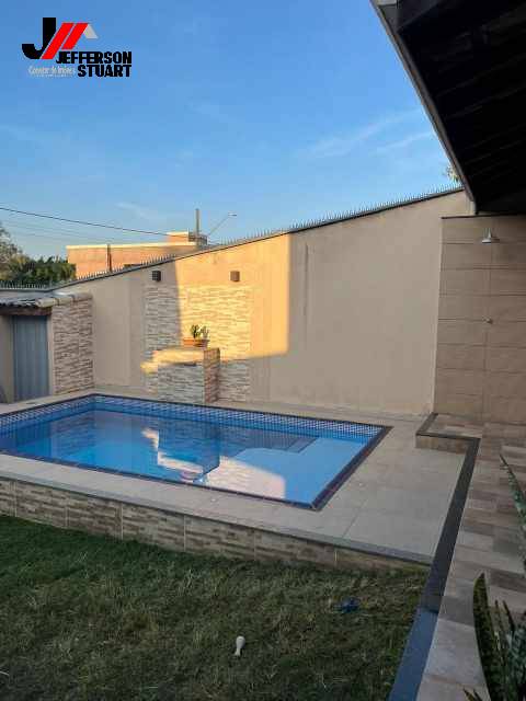 Sobrado à venda com 5 quartos, 249m² - Foto 2